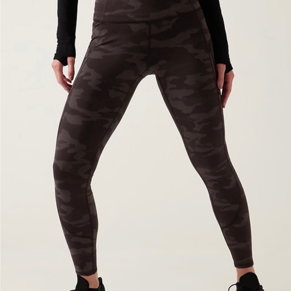 Athleta Pants - Athleta Rainier Reflective Tights